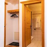 Wunderstay Alpine 16 Chic Location Daire *